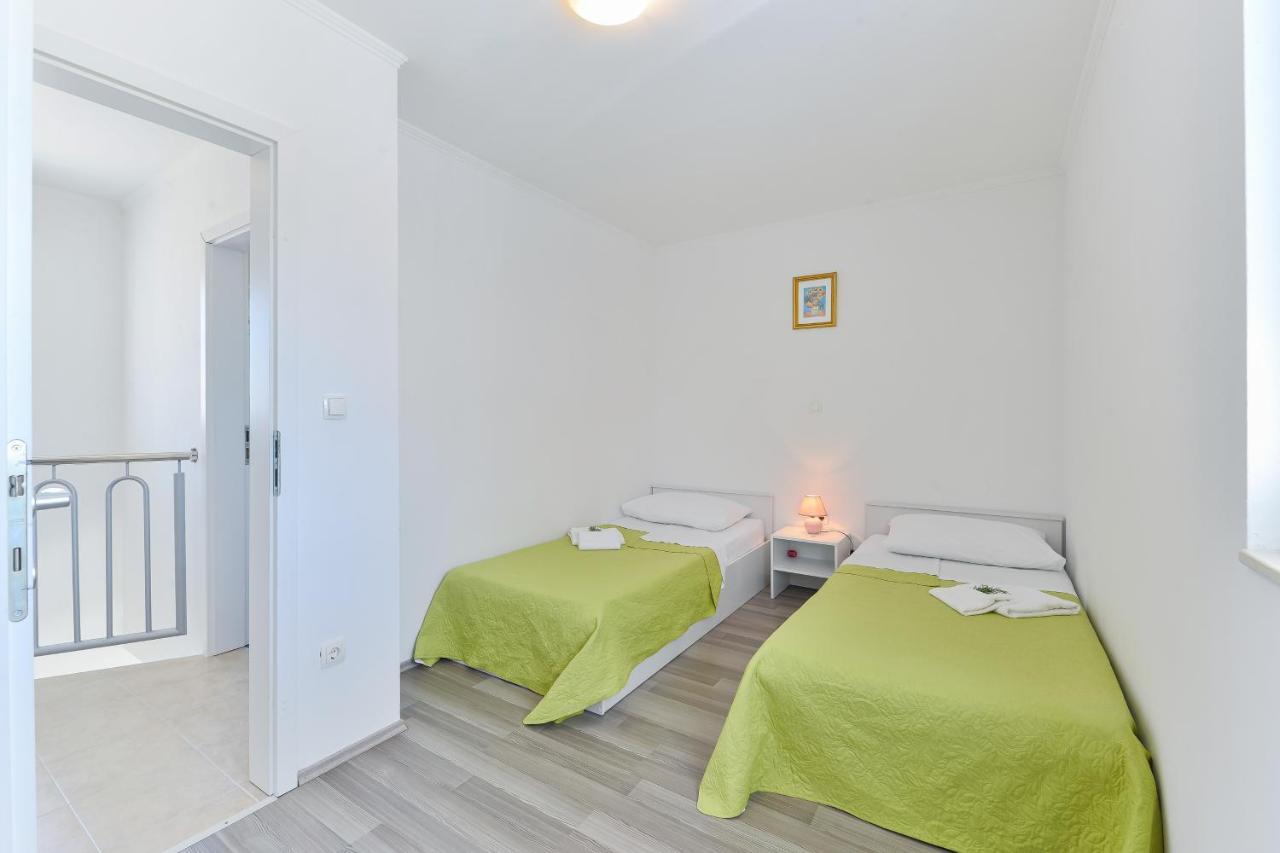 Apartments By The Sea Nin, Zadar - 13172 Exterior photo