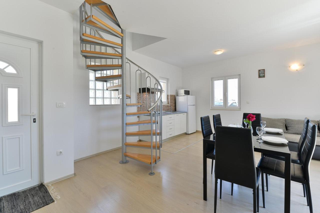 Apartments By The Sea Nin, Zadar - 13172 Exterior photo